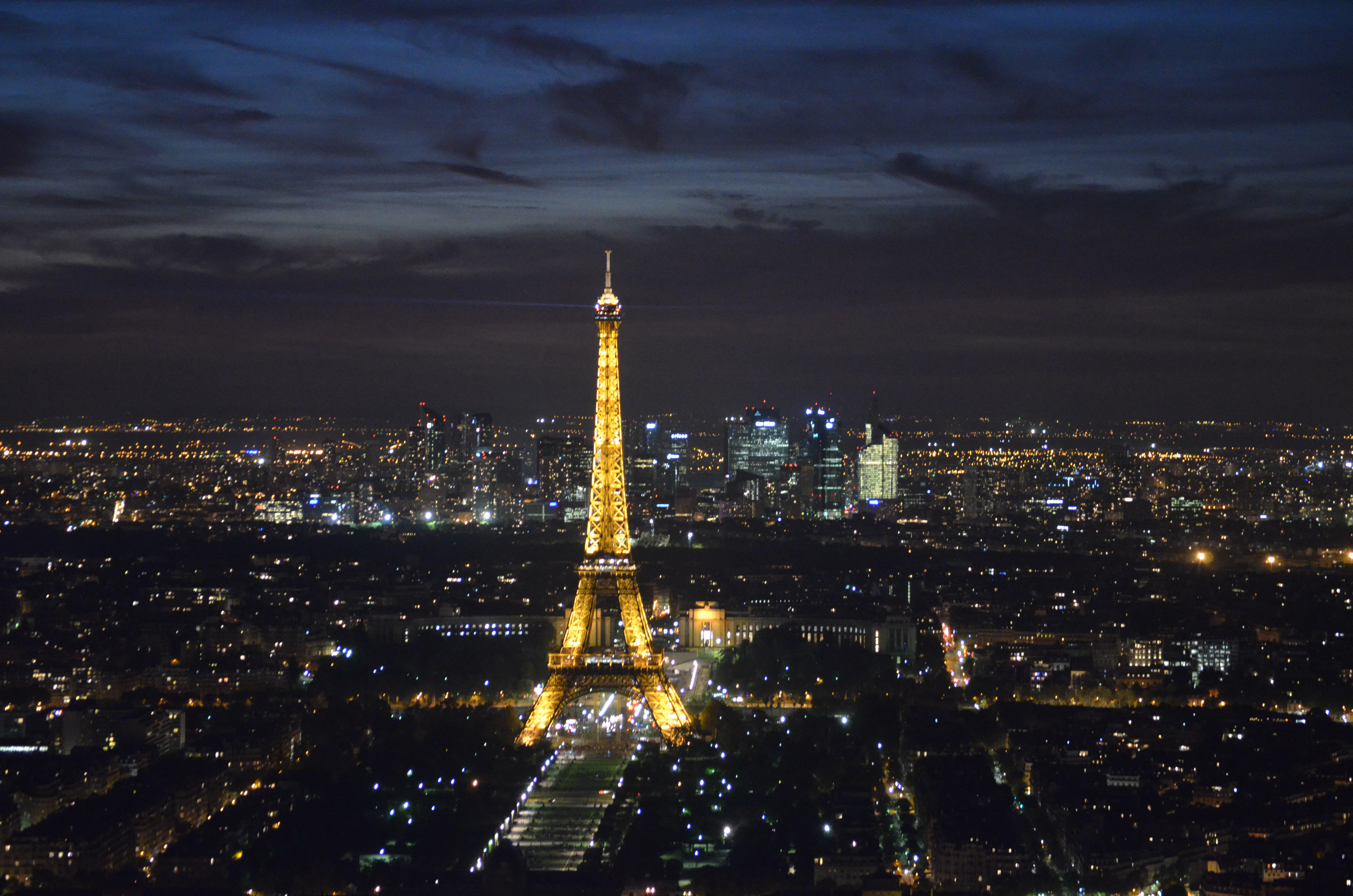 Ночной Париж. Париж ночью. Картинки ночной Париж. Эйфелева башня в Париже ночью. Одна ночь в париже